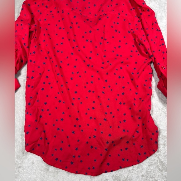 Old Navy Red Blue Stars Collared Buttoned Neckline Rolled Sleeves Blouse Top XS - Picture 12 of 14